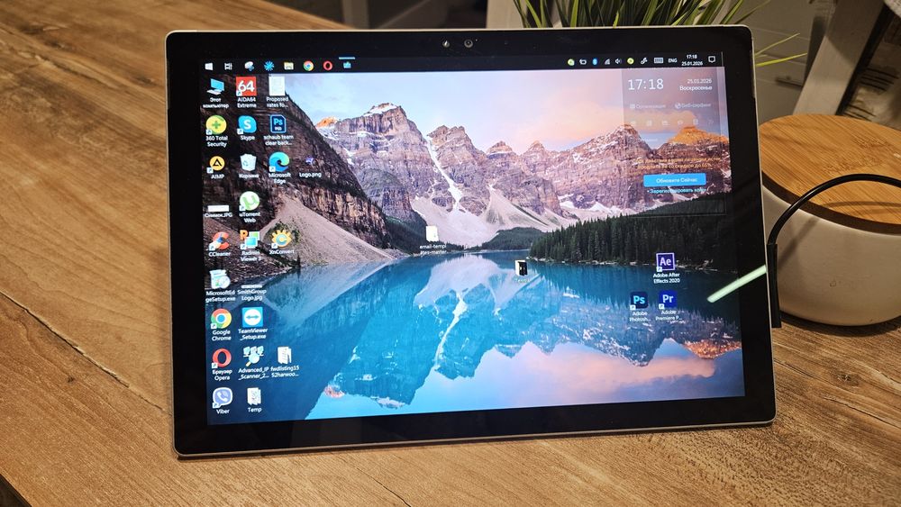 Surface Pro 4 (1724) i5-6300U 4/128  (є нюанс)