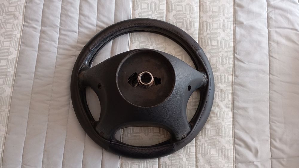 Vendo Volante + Airbag e Quadrante fase 1

Quadrante fase 1 - 50€

Valor negociável