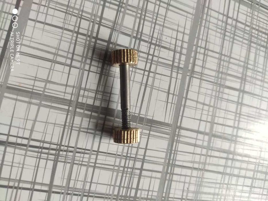 Śruba okładek  Remington