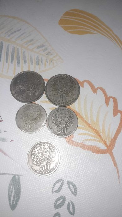 Notas de 1000 escudos e moedas alpaca 50 centavos 1938,1928 e 19511