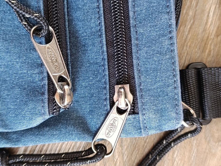 Сумка через плече, месенджер  Eastpak Rusher