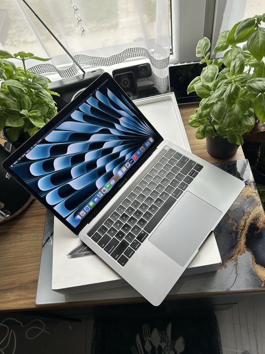 Macbook 13 Pro A1989/HDD500GB/intel Core i5/8GB*Komplet*Sklepowy Stan!