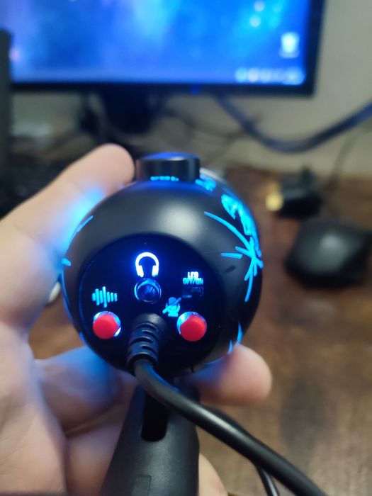 Продам комплект стрімера 2к камера з підсвіткою + rgb мікрофон