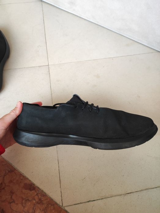 Sapatos pretos Muroexe
