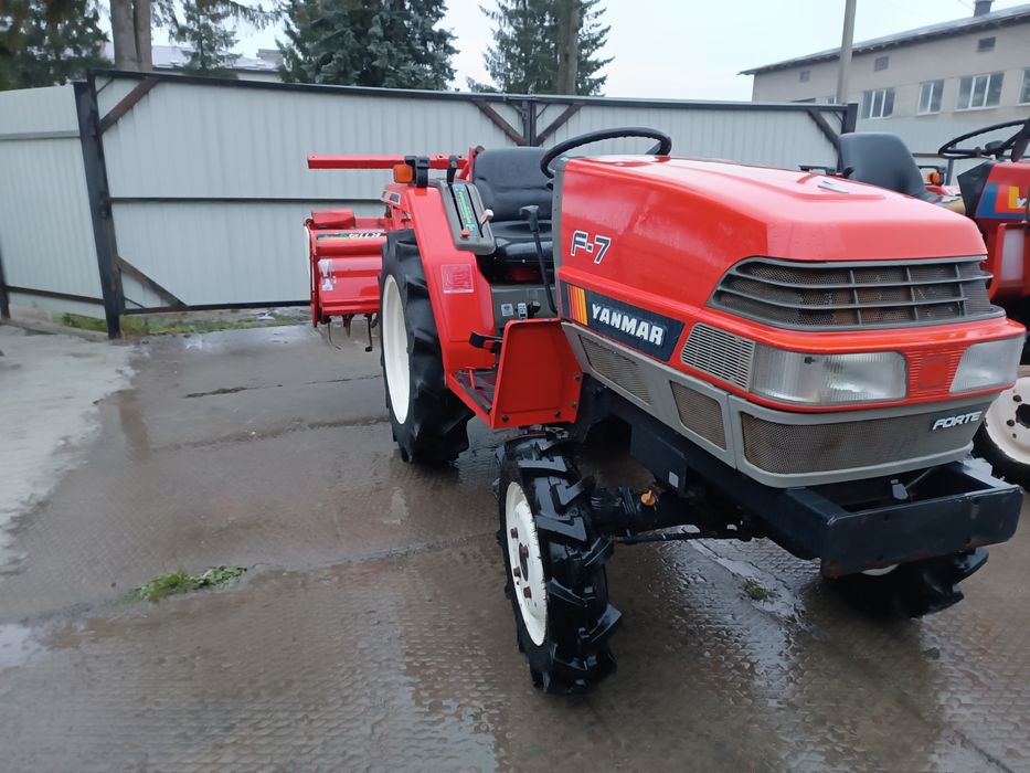 Японський мінітрактор.Трактор.