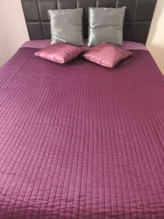 Conjunto colcha + 4 almofadas