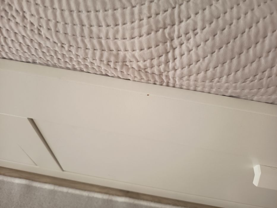 Cama que se transforma em casa de casal