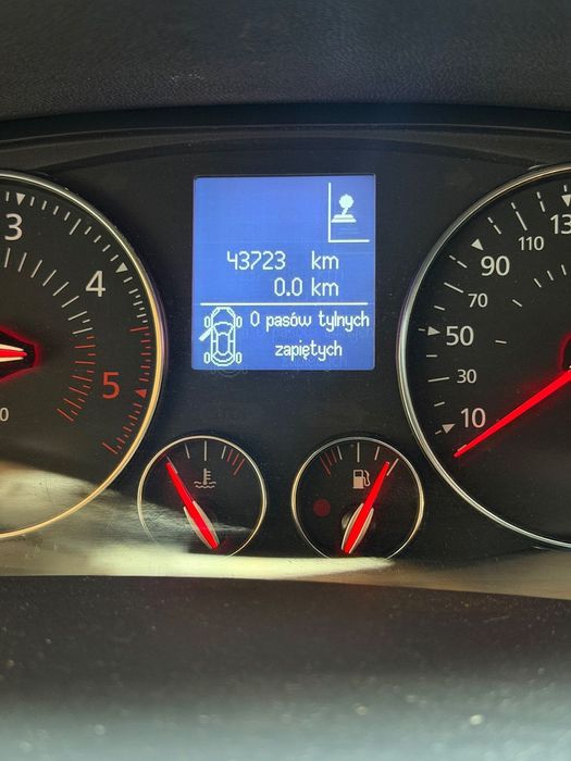 Renault Laguna Tylko 44000 km , bogate wyposażenie Ful wypas koła zimowe hak