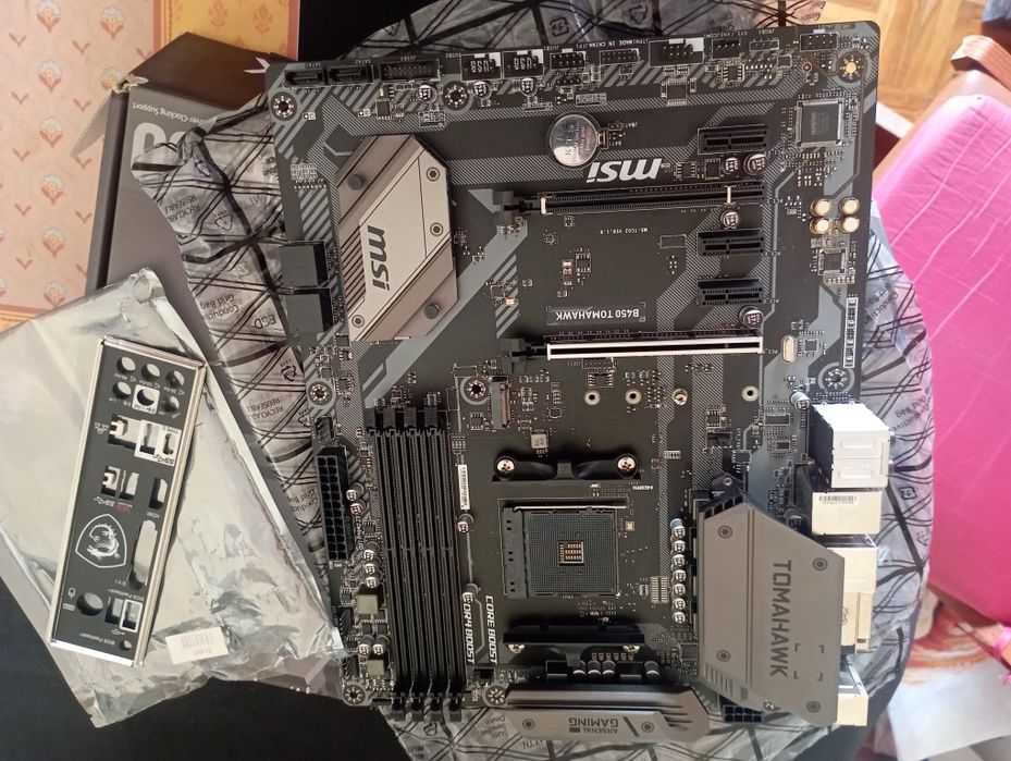 Msi B450 Tomahawk