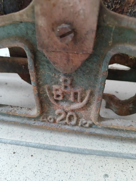 Ваги , вага часів 20 століття