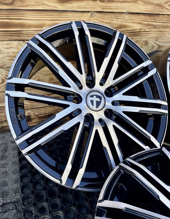 Диски 5/112 r18 Tomason в крутому стані