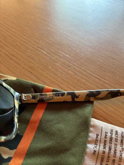 Óculos OAKLEY FROGSKINS LX CAMO Ltd Ed. Erik Koston Signature
