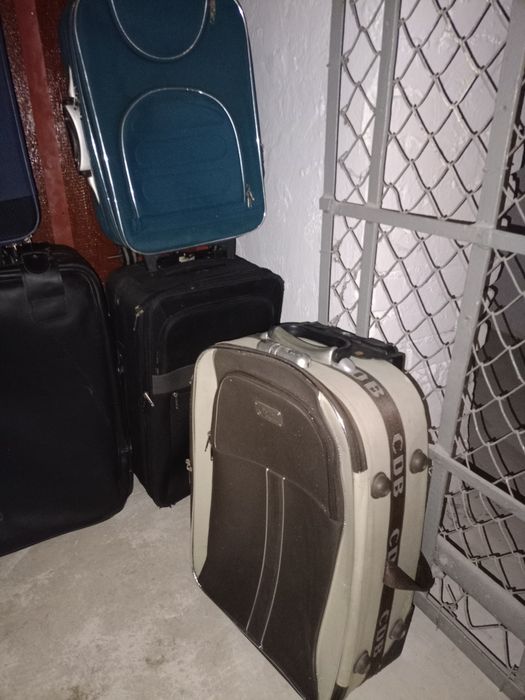 Walizki podróżne duże i małe