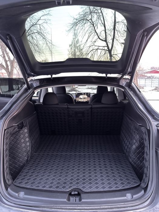 Tesla MY без ДТП