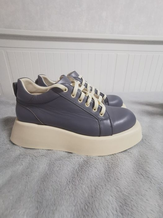 Шкіряні туфлі р. 39