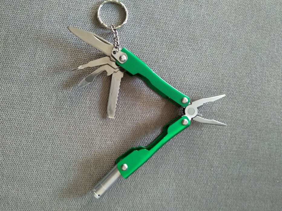 Mini multitool brelok 6w1