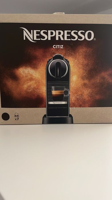 Máquina café Nespresso Nova! Nunca foi utilizada!!