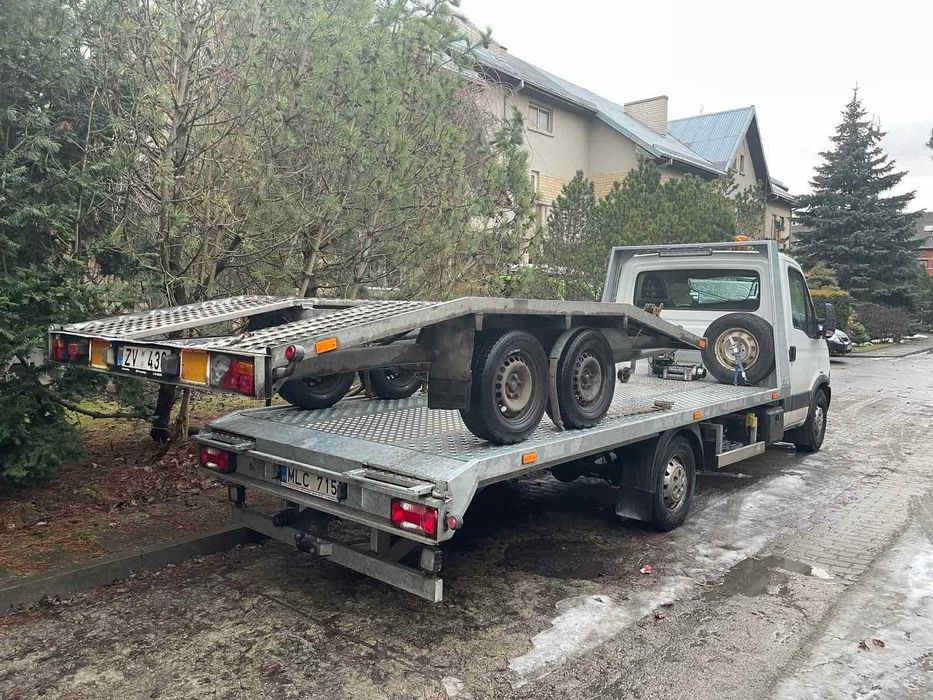 Евакуатор IVECO 35S21 2012 р, платформа з гідравлікою 5 м/2,1 м, обмін