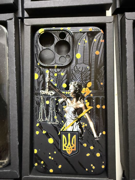 Чохли на iPhone 15 Pro Max
