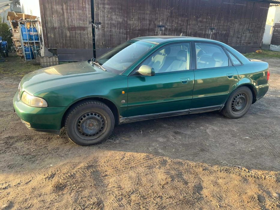 Audi A4 B6  1.6 Benzyna+gaz