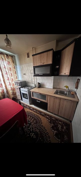 Посуточно почасово  квартира Ашан  юбилейная  5 больница 6-7  мест