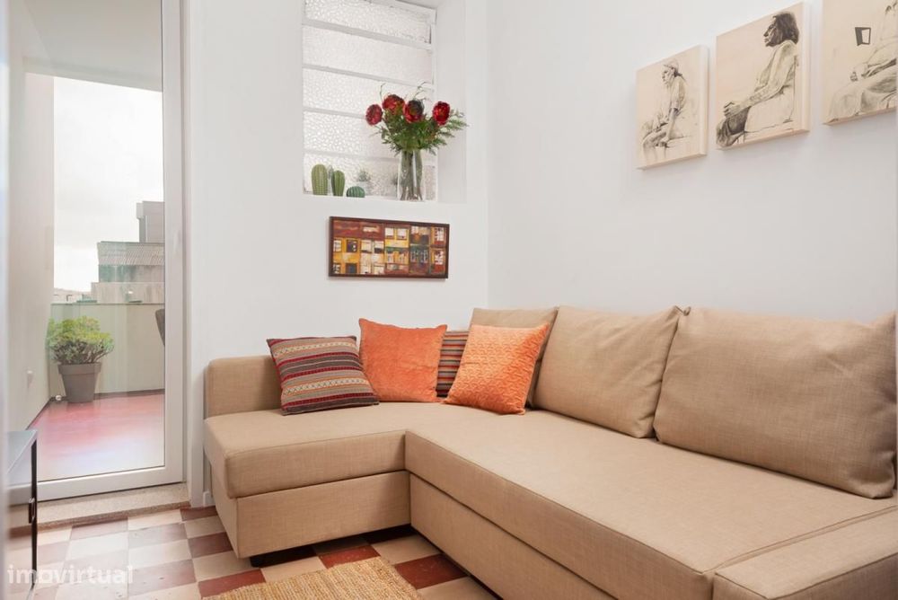3-Bedroom Apartment – Located in Vitória, Porto