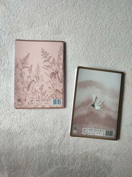 Zestaw 2 nowych zeszytów 80 kartkowych w kratkę, marki Interdruk