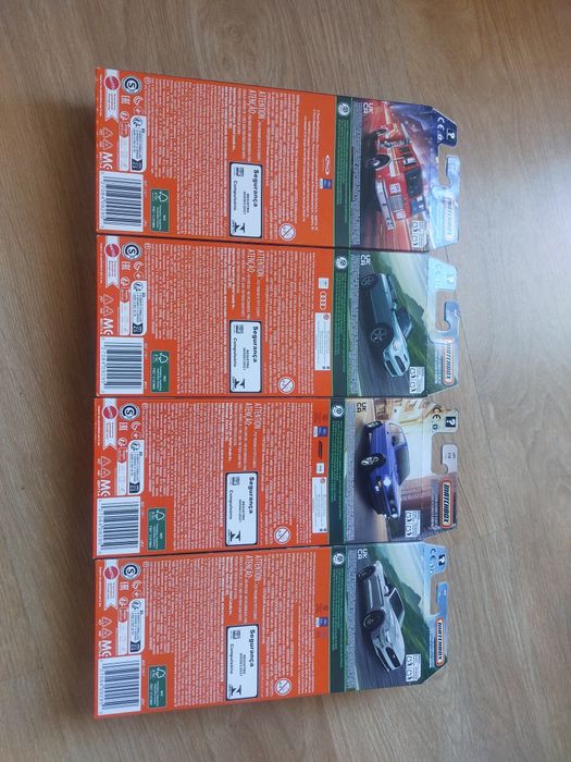 HotWheels & MatchBox pack 5