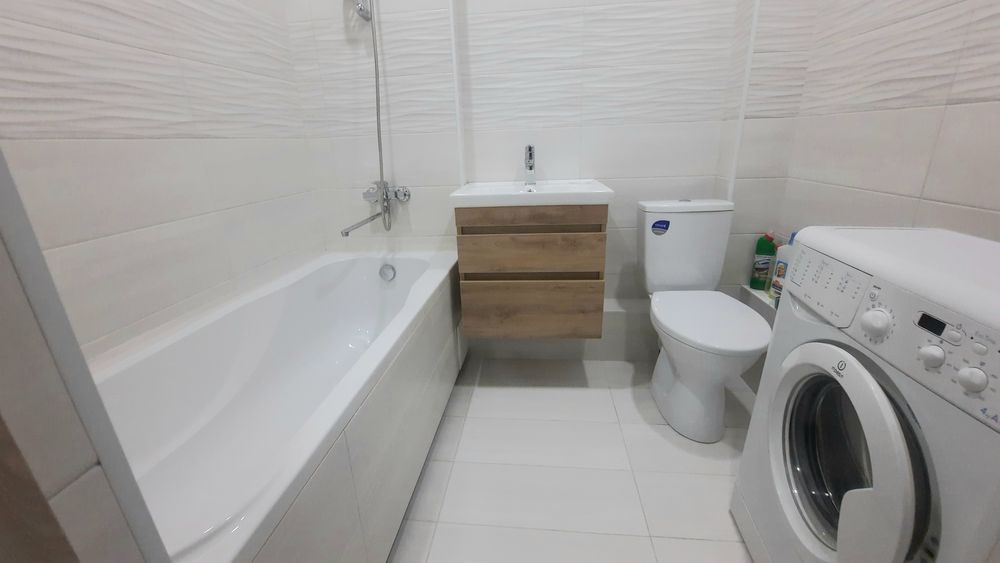 Продам 2 кв(Сертификат) АО сталинка центр, прописаных нет, документы г