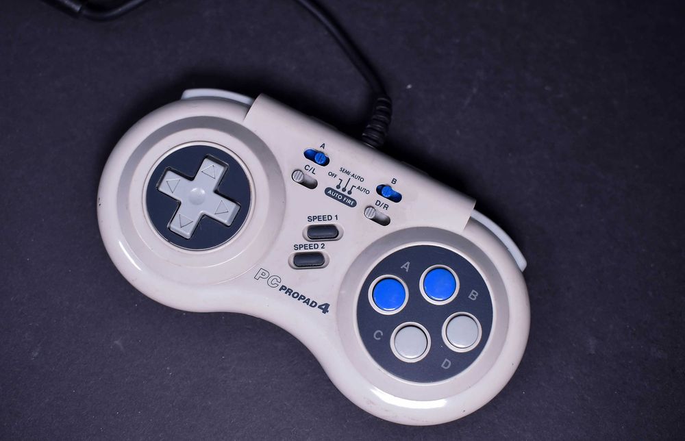 PC ProPad 4 Gamepad Gaming Video Game Controller by InterAct SV-231