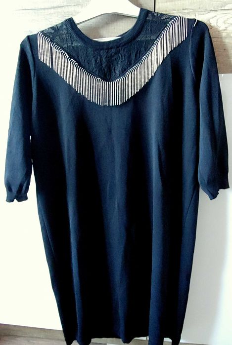 Sukienka dzianina czarna srebrne frędzle uniwersal