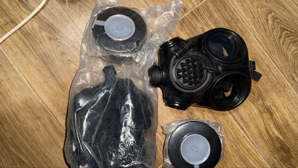 Протигаз ОМ-90 новий + 1 фільтр ,складське зберігання