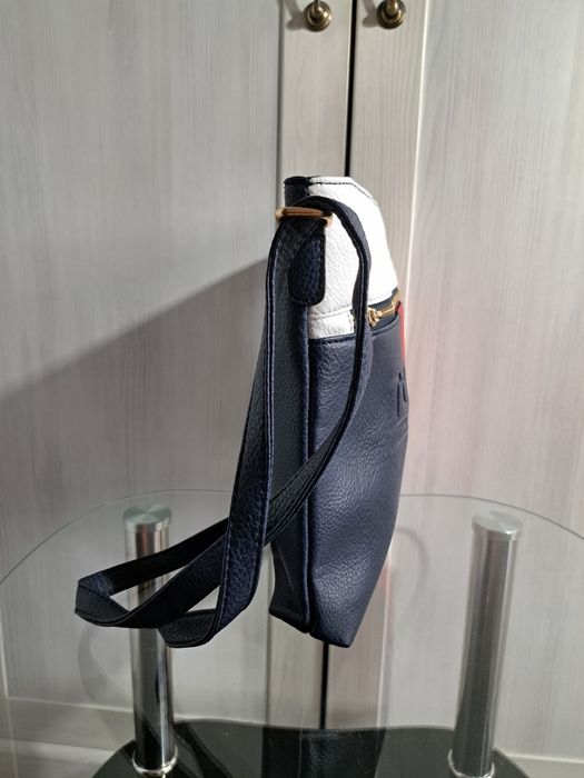 Torebka Tommy Jeans skórzana