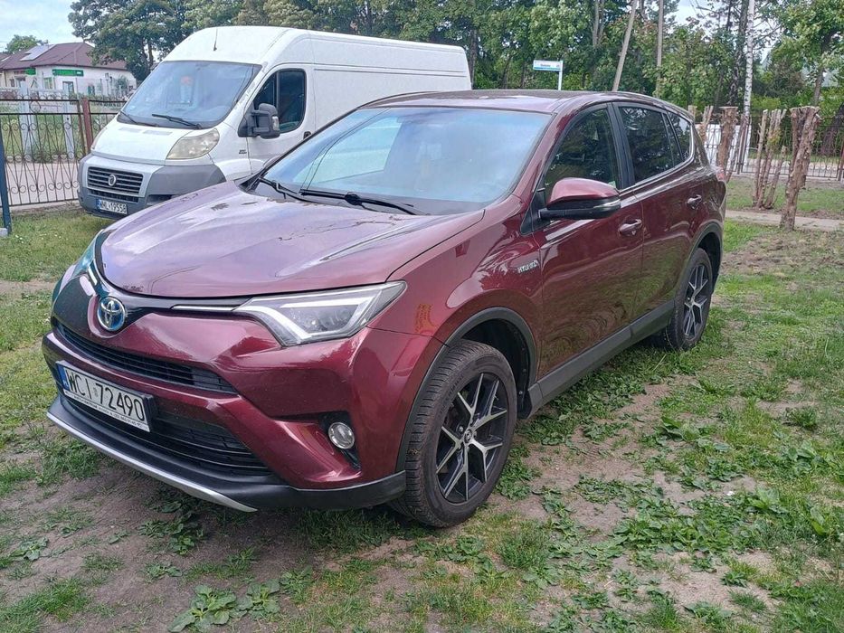 Toyota RAV4 2016r benz +gaz +hybryda 67.000zl