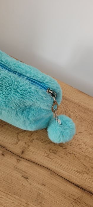 kosmetyczka turkusowa
