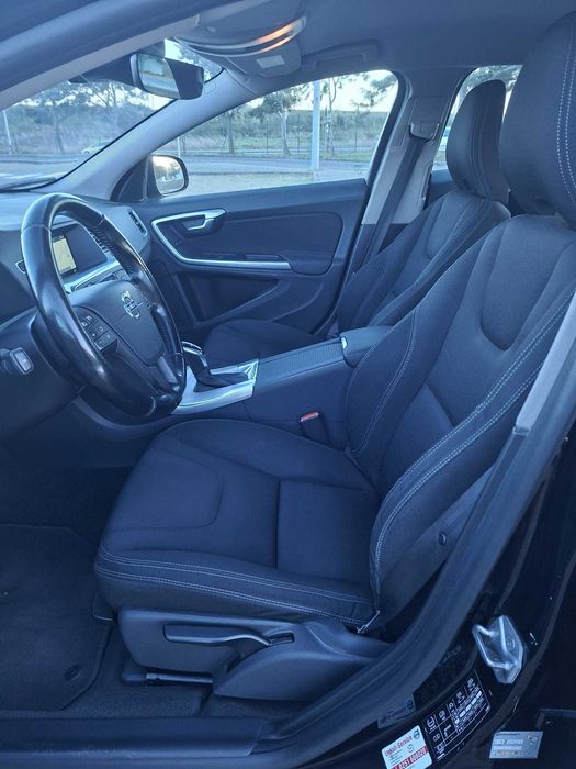 Volvo V60 D4 Cx Automática 2.0 181Cv Diesel 2015 -  Motor Totalmente Revisto