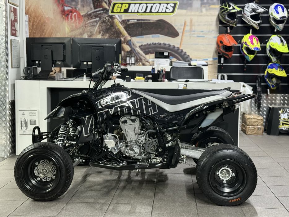 Yamaha YFZ 450 (2 lugares)