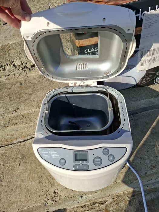 Хлібопічь Russell Hobbs