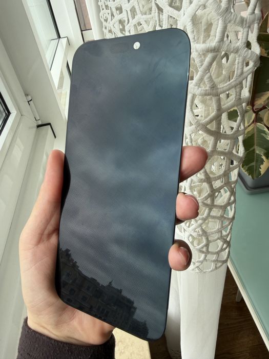 Діспдей iphone 17 pro max оригінал