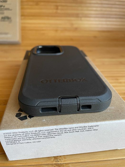 Чохол OtterBox Defender Series для iPhone 15 Pro / iPhone 15 Pro Max