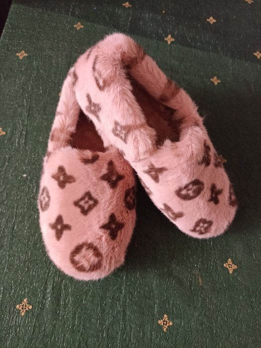 Жіночі капці( мюлі)із штучного хутра