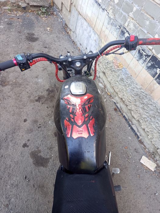 Продам мотоцикл Viper zc 150j