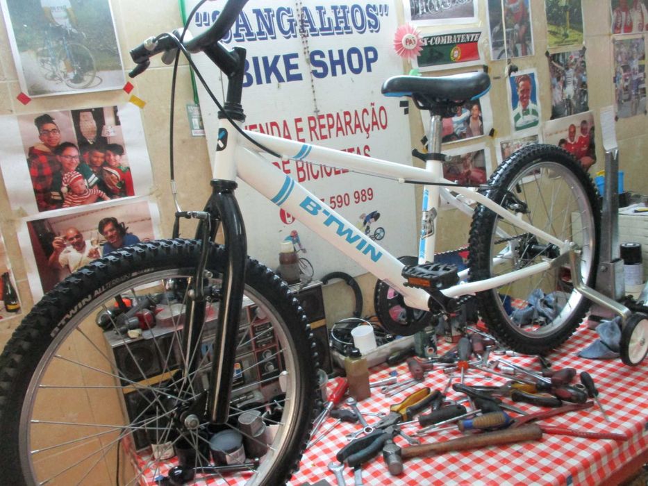 Bicicleta Criança B’Twin Racing Boy 300