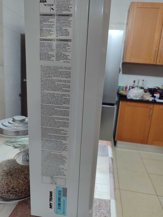 Esquentador Ariston Novo