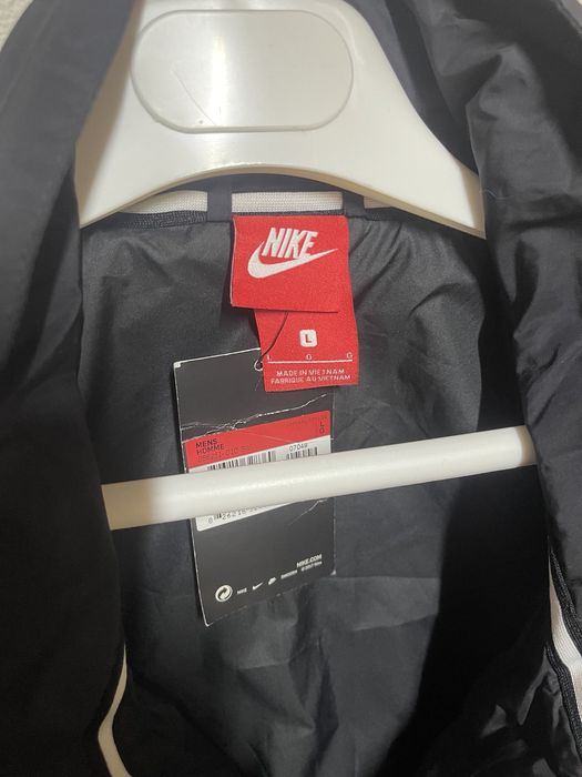Куртка  Nike оригінал