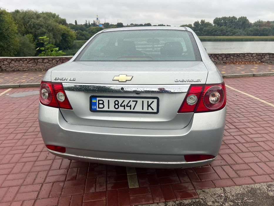 Chevrolet Epica 2.0 рік 2009