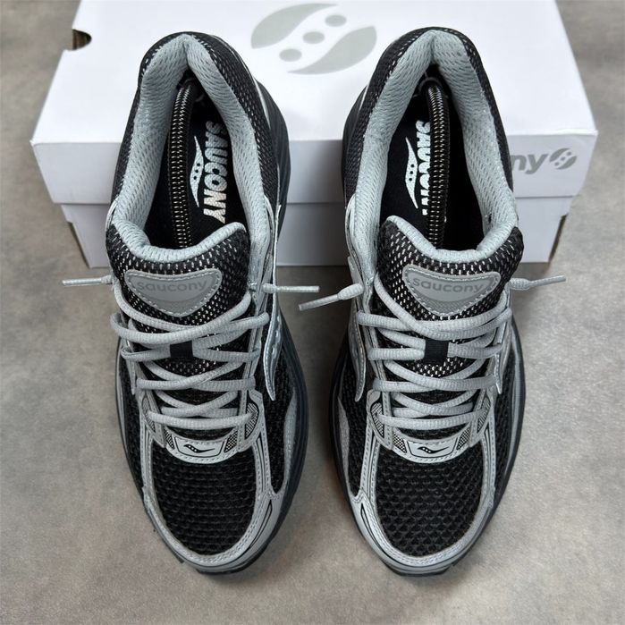 Кросівки Saucony ProGrid Omni 9