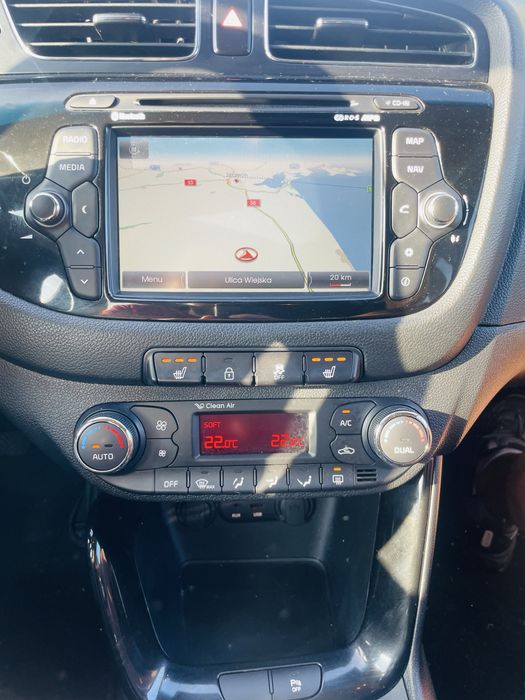 KIA CEED  1.6 CRDI    cee’d Xenon  Navi