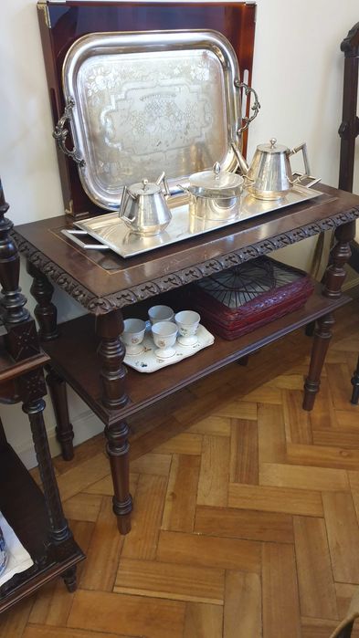 Mesa de Apoio em Madeira