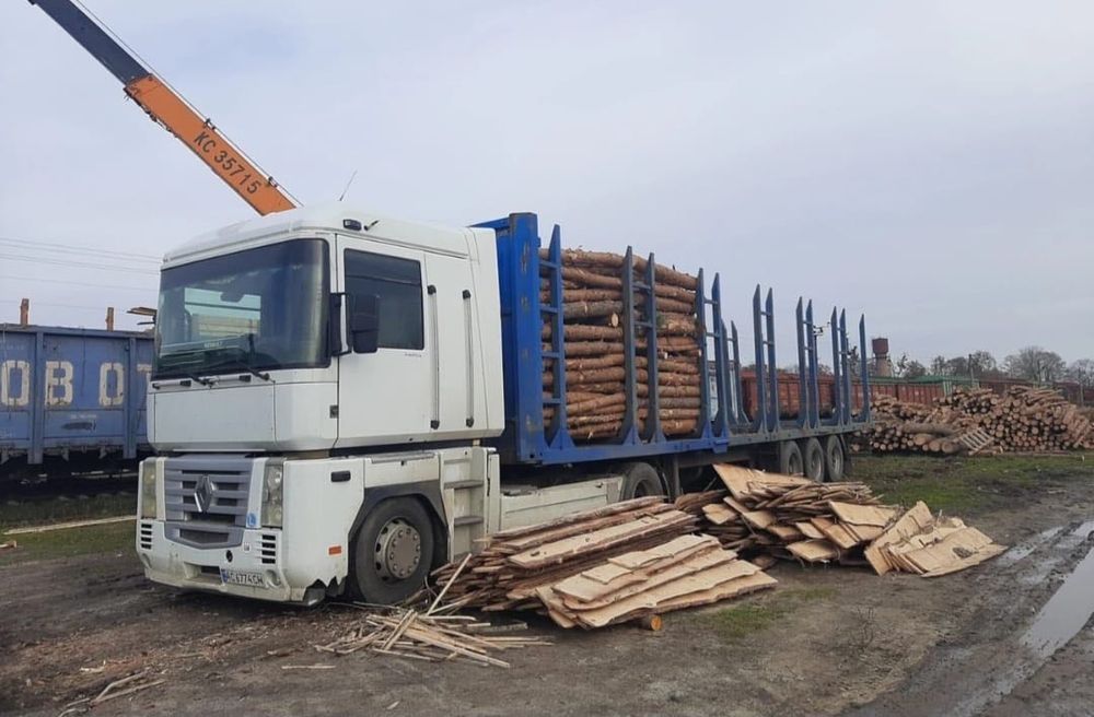 Вантажівка Renault magnum